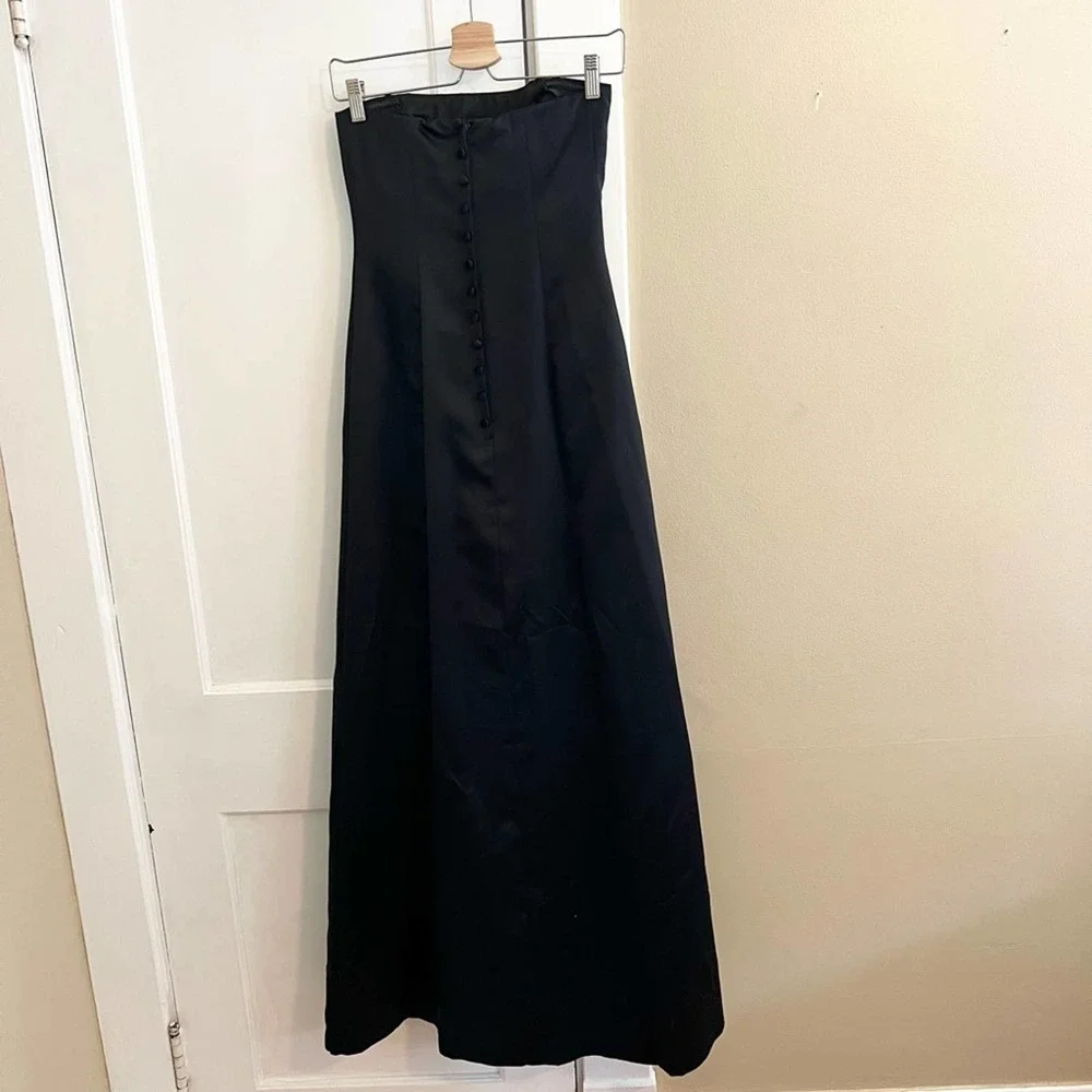 Nicole Miller Black Strapless Evening Gown - Picture 5 of 9